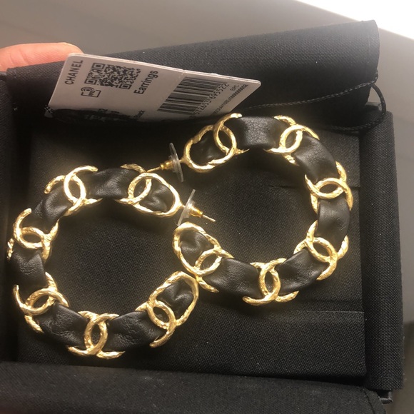 Chanel hoops - Picture 7 of 11